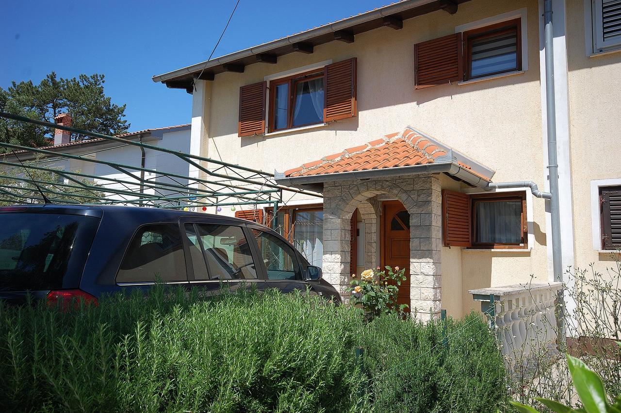 Apartment Bedenikovic By El-Pi Tours Malinska Exterior foto